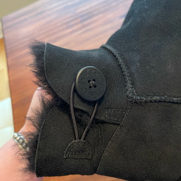 UGG mini Bailey button suede fur lined boot 8 - Picture 5 of 7